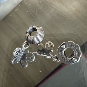 Pandora Friends Forever Charm